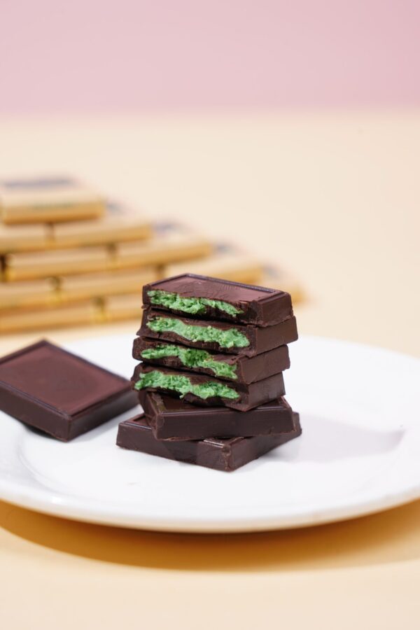 Premium Matcha Fruit Chocolate Sandwich Chips